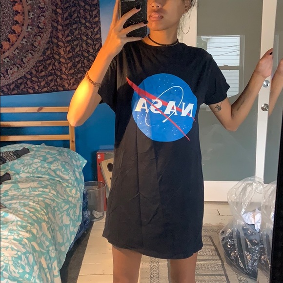 NASA TShirt - Picture 1 of 4